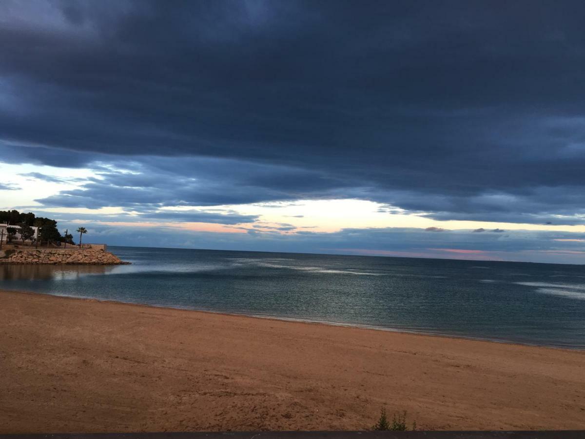 La Inopia Villa L'Ampolla Bagian luar foto